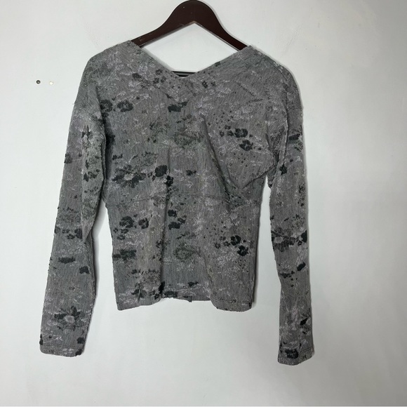 Free People NEW Size Medium Caroline Cropped Cardigan Carbon - Picture 2 of 7